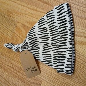 54️⃣$10 Chickpea_Infant hat_6to9months